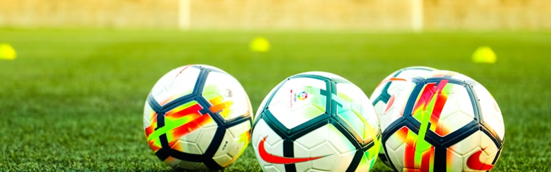 足球运动员训练场景 - 技术分析报道